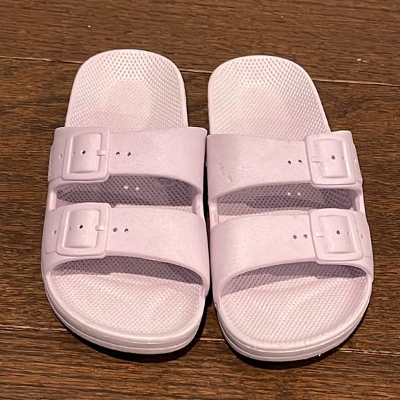 Freedom Moses Girls Lavender Sandals Size 30/31 11.5/12.5 - Picture 1 of 6